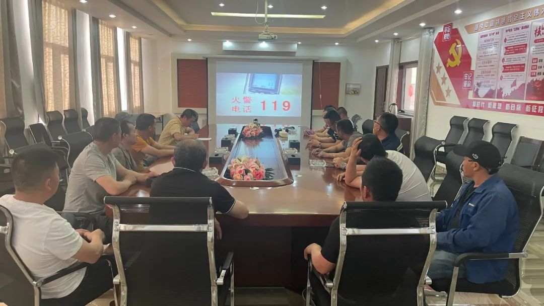 m6体育（中国）科技有限公司官网矿业公司扎实开展“安全生产月”宣传活动 提高全员安全防范意识